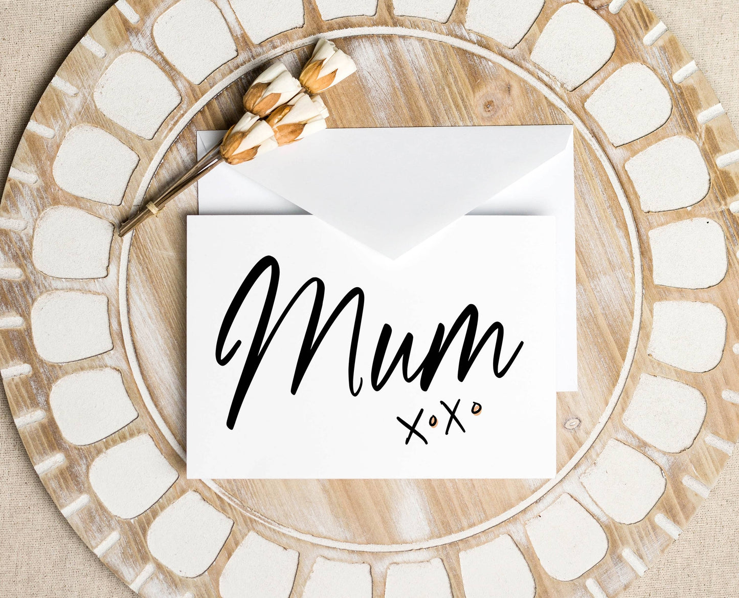 Mum Simple Mothers Day Card: White