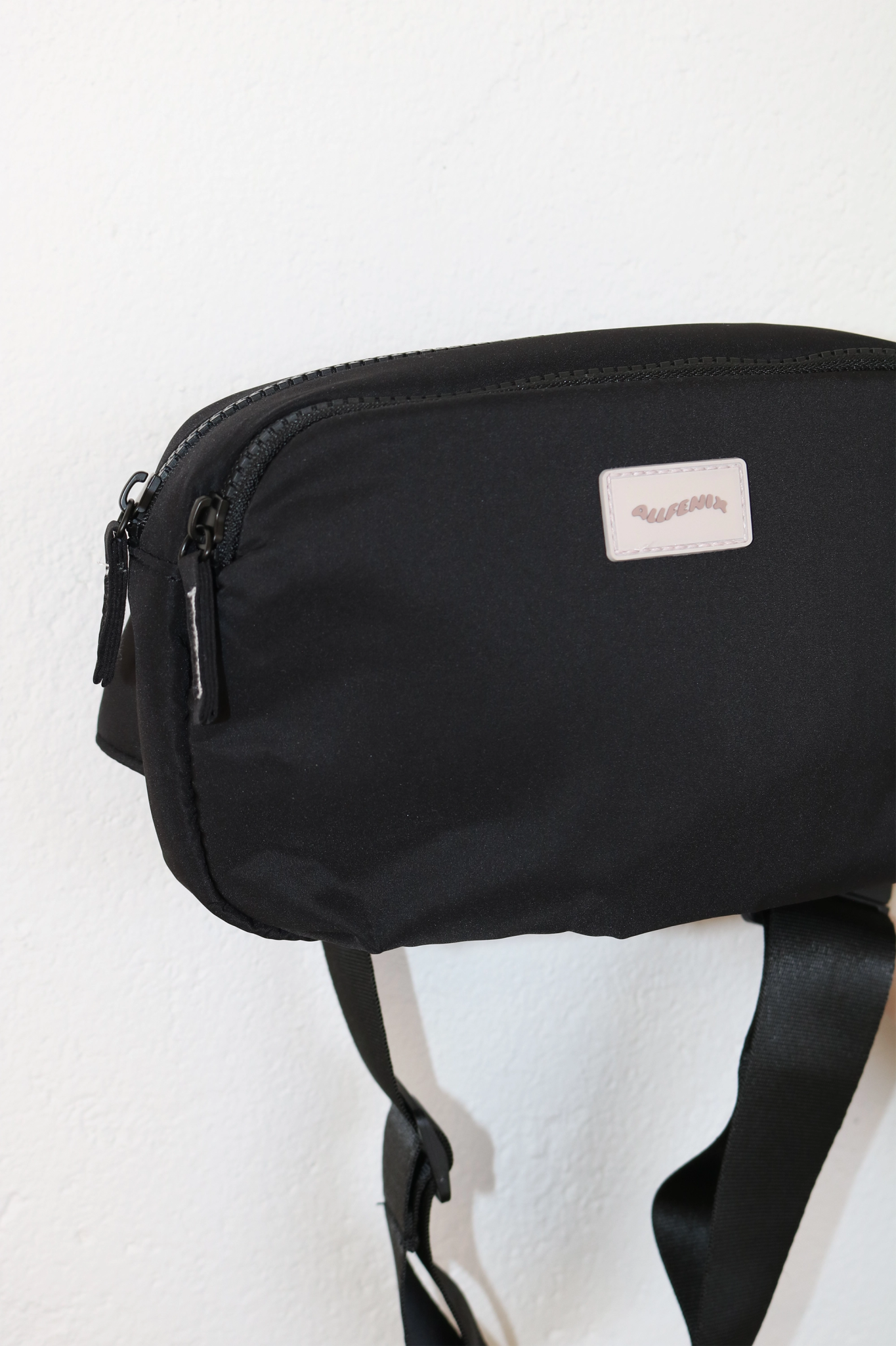 Active Waist Bag (Black): Black
