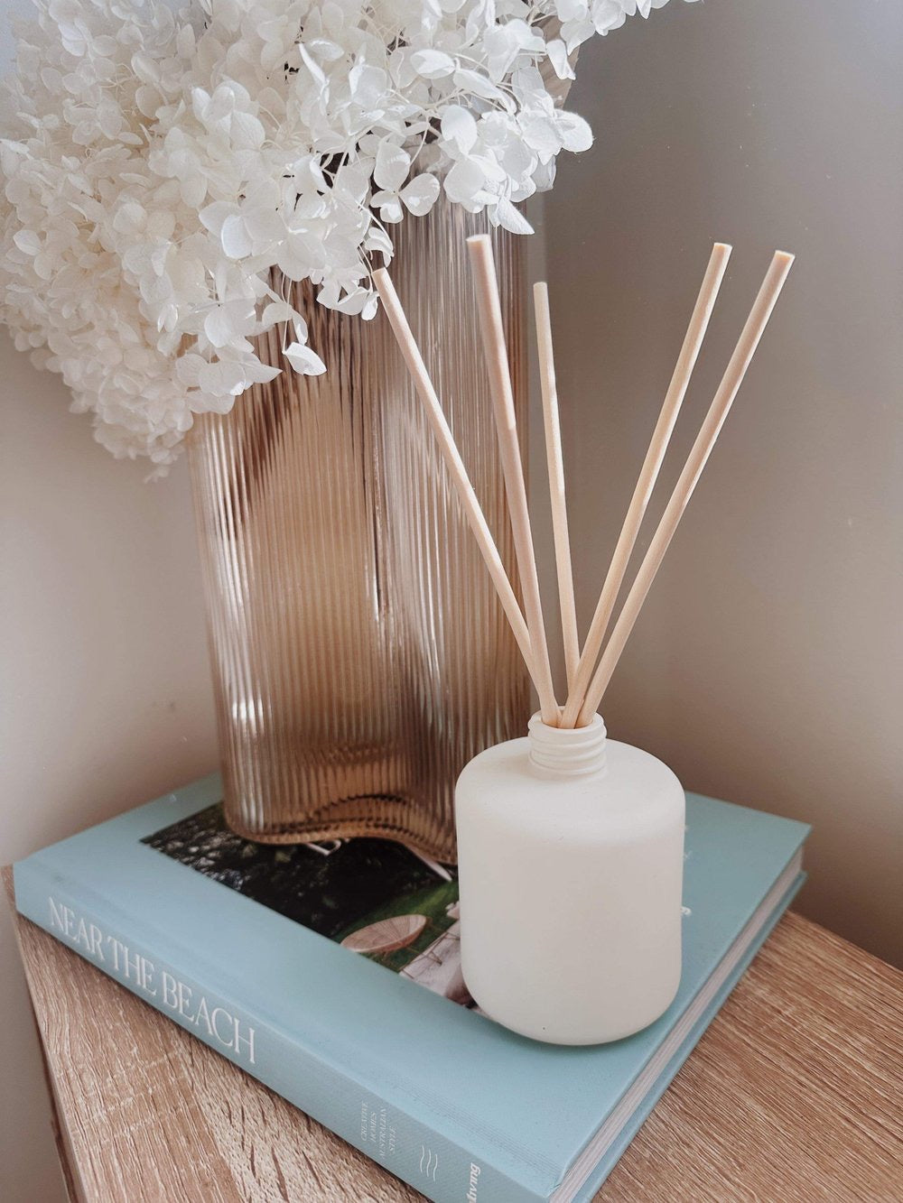 Grapefruit + Red Currant Scent Reed Diffuser