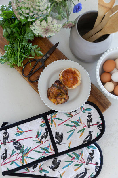 Double Oven Glove - Magpies