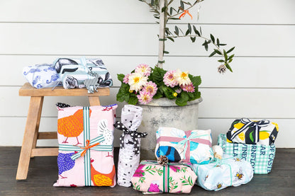 Tea Towel - Flower Bees: Hangsell (Carded)